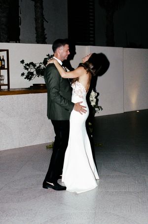 First dance in wedding in chileno bay auberge resort in los cabos